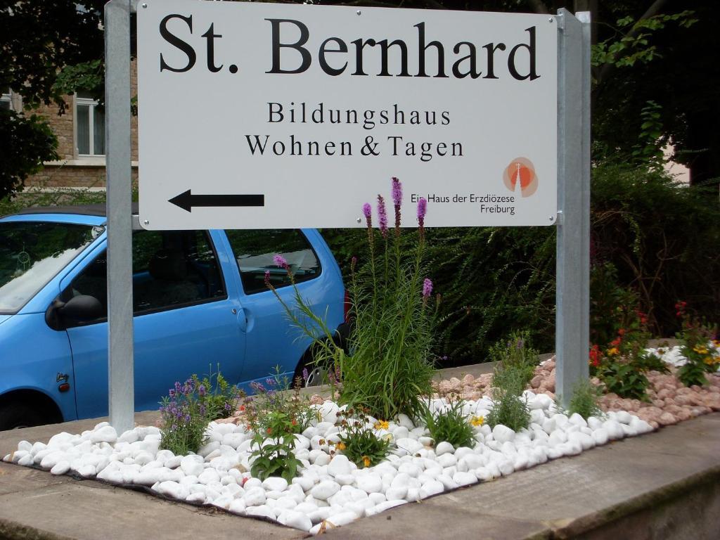 Hotel Bildungshaus St. Bernhard - Wohnen Und Tagen Rastatt Exterior foto